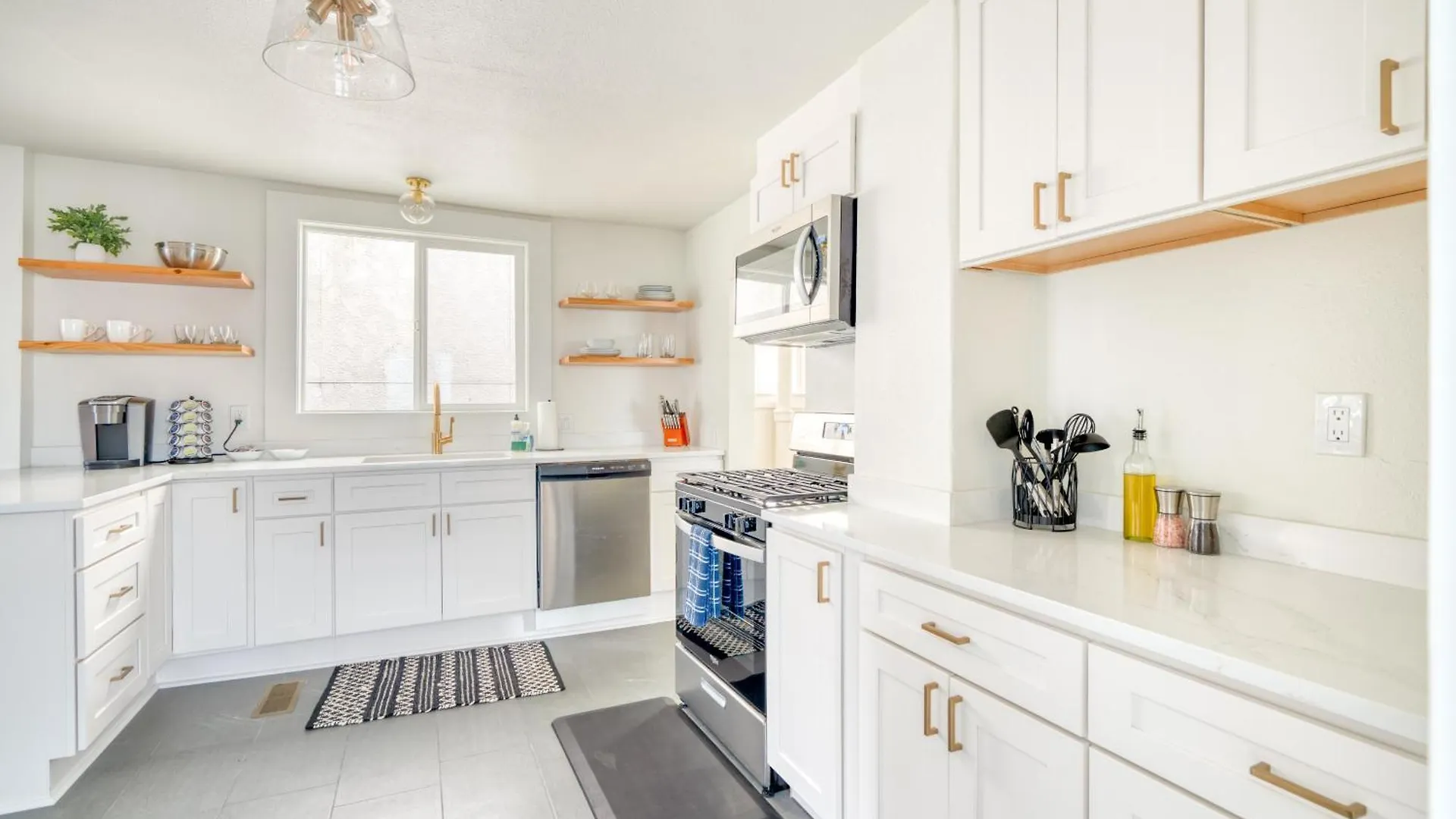 Stay Portland - Renovated Historic Nob Hill Home - 94 Walkscore 0*,